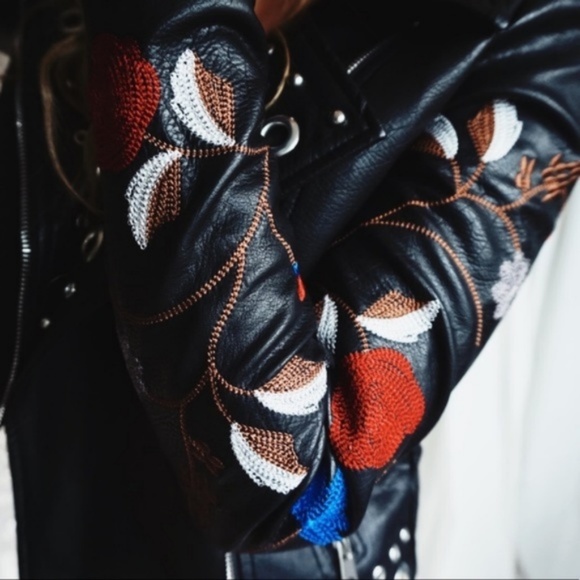 *SOLD* Romeo & Juliet Embroidered Moto Jacket M - Picture 5 of 8